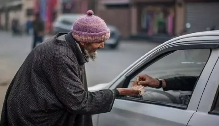 बेघर था शख्स तभी चमक गई किस्मत, देखते ही देखते बन गया मालामाल, अब खरीद रहा है लाखों का घर, जानिए कैसे